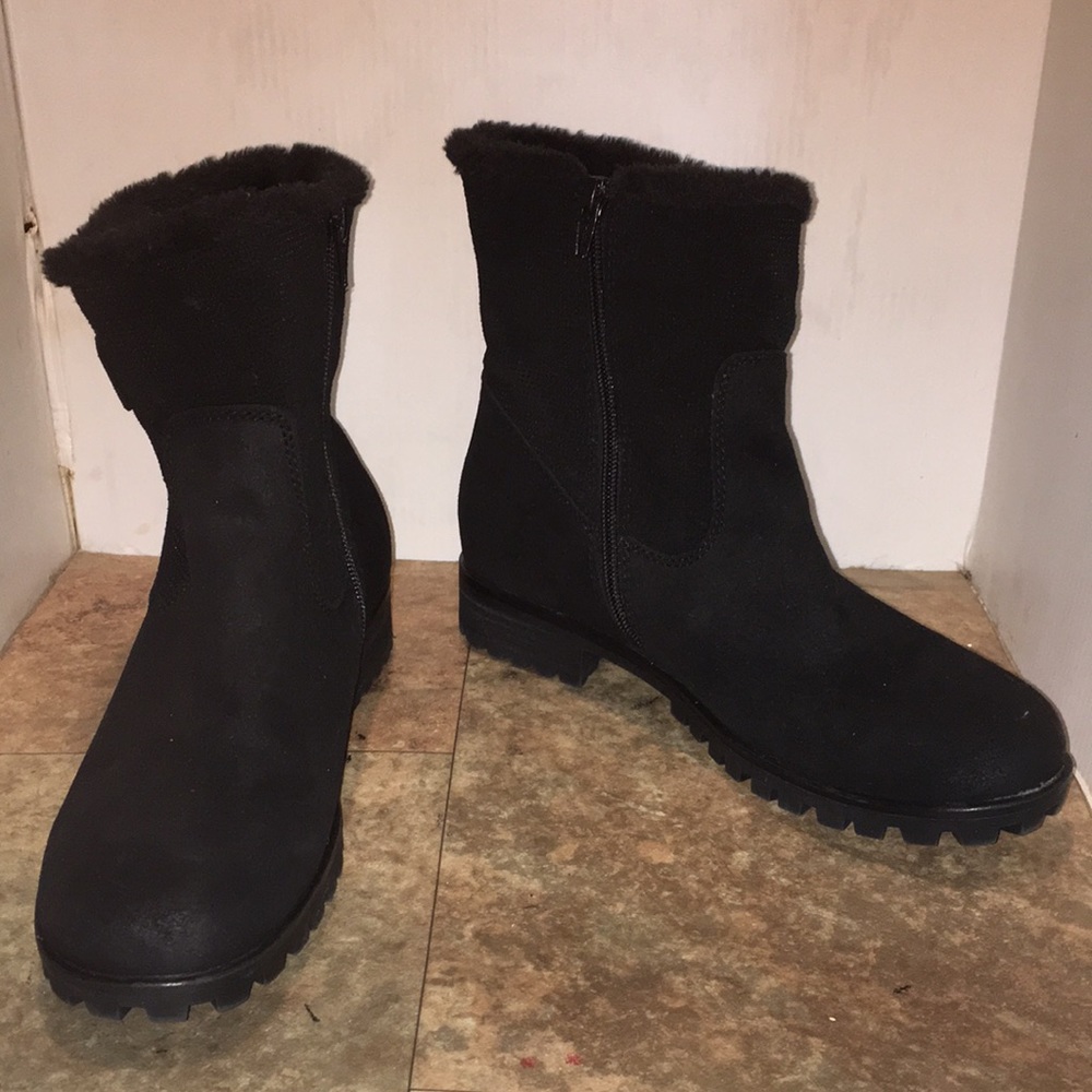 Baretraps Boots Black suede sz 9M